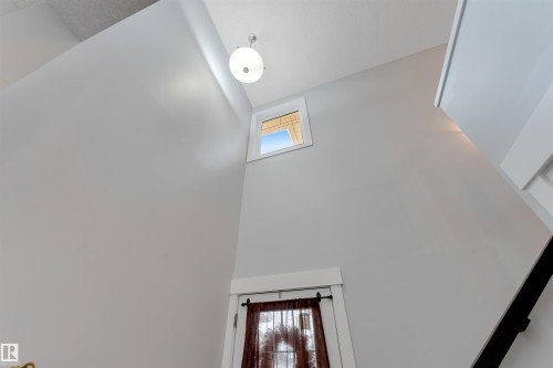 Image quality insufficient for description - 11 4835 Wright Drive, Edmonton, AB - Indoor Photo Showing Other Room