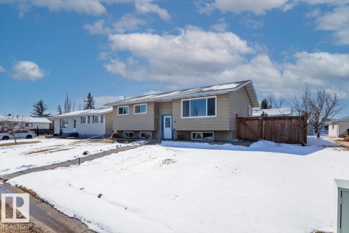 24 Duke Drive, Lamont, AB - Outdoor