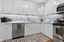 305 10026 112 Street, Edmonton, AB  - Indoor Photo Showing Kitchen With Upgraded Kitchen 