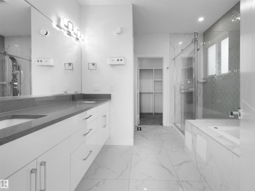 6607 55 Avenue, Beaumont, AB - Indoor Photo Showing Bathroom