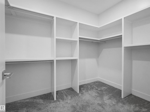 6607 55 Avenue, Beaumont, AB - Indoor With Storage