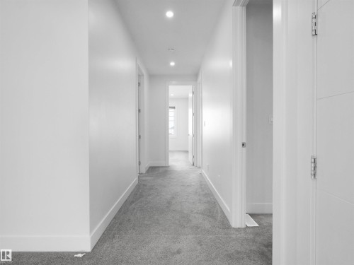 6607 55 Avenue, Beaumont, AB - Indoor Photo Showing Other Room