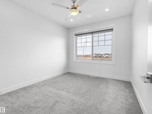 6607 55 Avenue, Beaumont, AB - Indoor Photo Showing Other Room