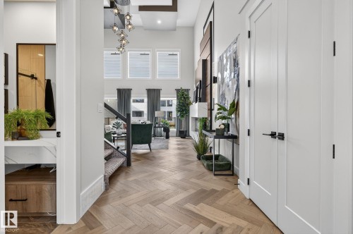17124 2 Street, Edmonton, AB - Indoor Photo Showing Other Room