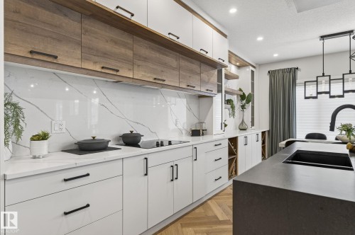 17124 2 Street, Edmonton, AB - Indoor Photo Showing Kitchen With Double Sink With Upgraded Kitchen