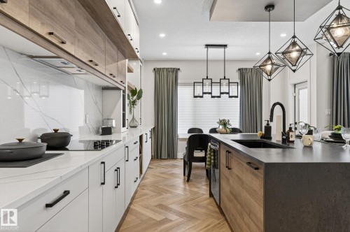 17124 2 Street, Edmonton, AB - Indoor Photo Showing Kitchen With Upgraded Kitchen