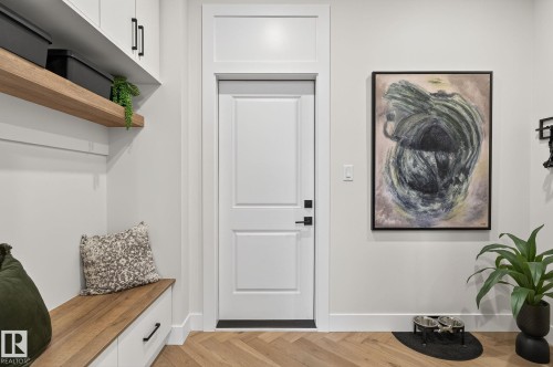 17124 2 Street, Edmonton, AB - Indoor Photo Showing Other Room