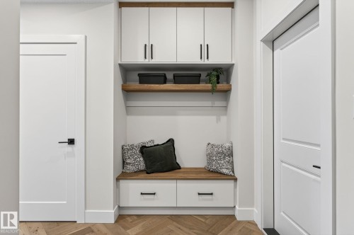 17124 2 Street, Edmonton, AB - Indoor Photo Showing Other Room