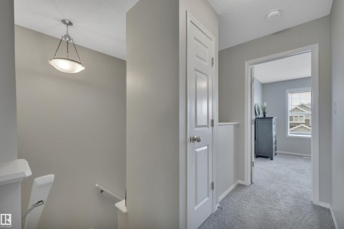 427 Simpkins Link, Leduc, AB - Indoor Photo Showing Other Room