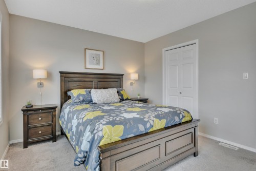 427 Simpkins Link, Leduc, AB - Indoor Photo Showing Bedroom