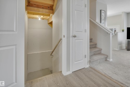 427 Simpkins Link, Leduc, AB - Indoor Photo Showing Other Room