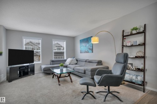 427 Simpkins Link, Leduc, AB - Indoor Photo Showing Living Room