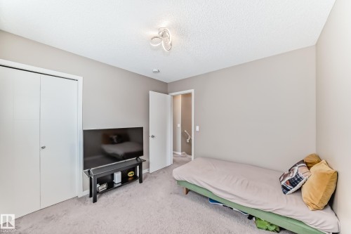 5147 Crabapple Link Link, Edmonton, AB - Indoor Photo Showing Bedroom