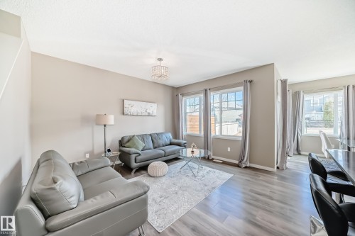 5147 Crabapple Link Link, Edmonton, AB - Indoor Photo Showing Living Room