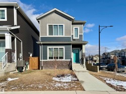 1203 EATON Lane Edmonton, AB T6M 1M9