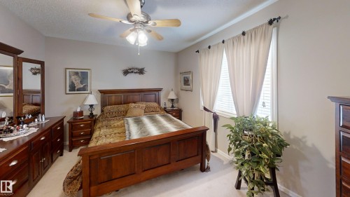 8627 173 Avenue, Edmonton, AB - Indoor Photo Showing Bedroom