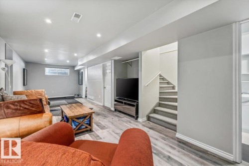 8737 83 Avenue, Edmonton, AB - Indoor