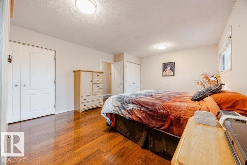 16807 80 Avenue, Edmonton, AB - Indoor Photo Showing Bedroom
