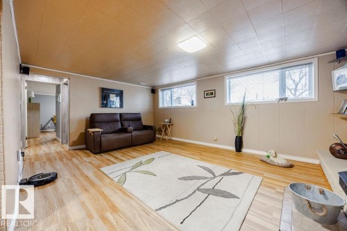 16807 80 Avenue, Edmonton, AB - Indoor