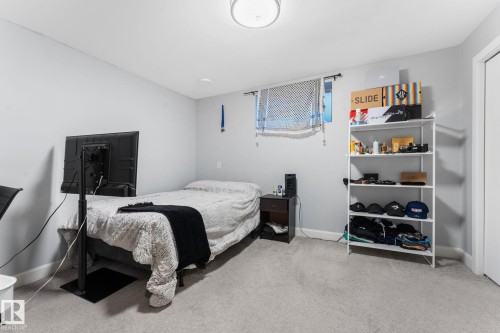 15919 58 Street, Edmonton, AB - Indoor Photo Showing Bedroom