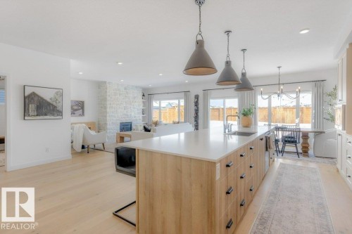 10 Redwing Wynd, St. Albert, AB - Indoor Photo Showing Kitchen With Upgraded Kitchen