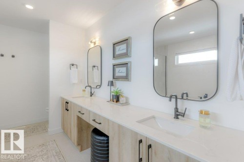 10 Redwing Wynd, St. Albert, AB - Indoor Photo Showing Bathroom