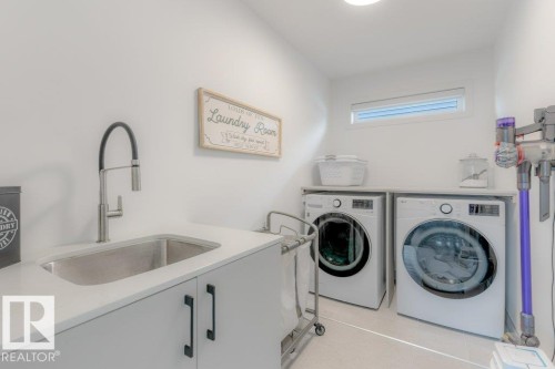 10 Redwing Wynd, St. Albert, AB - Indoor Photo Showing Laundry Room