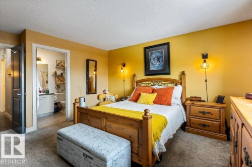 17 Donald Place, St. Albert, AB - Indoor Photo Showing Bedroom