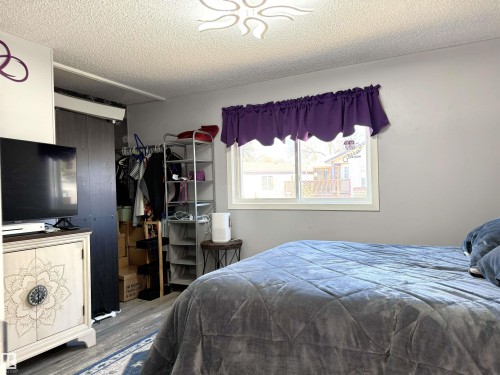50 Willow Park Estates, Leduc, AB - Indoor Photo Showing Bedroom