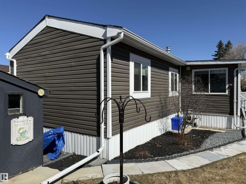 50 Willow Park Estates, Leduc, AB - Outdoor