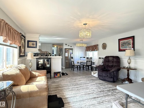 50 Willow Park Estates, Leduc, AB - Indoor Photo Showing Living Room