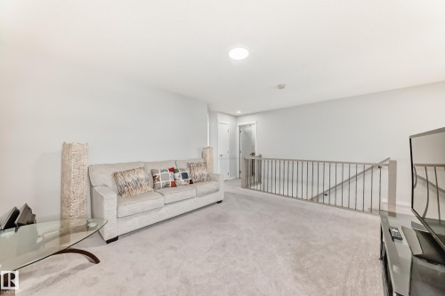 2043 51 Street, Edmonton, AB - Indoor