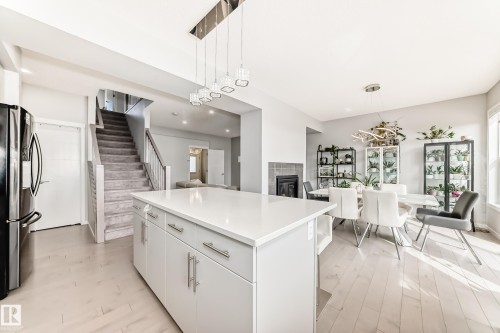 2043 51 Street, Edmonton, AB - Indoor Photo Showing Other Room
