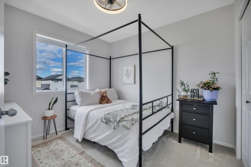 266 Avena Circle, Leduc, AB - Indoor Photo Showing Bedroom