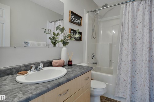 266 Avena Circle, Leduc, AB - Indoor Photo Showing Bathroom