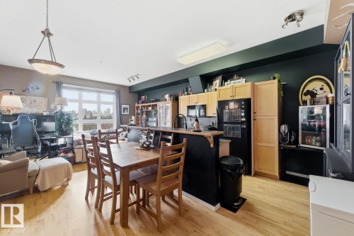324 10407 122 Street, Edmonton, AB - Indoor