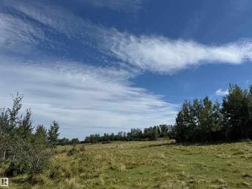 On Range Rd 75, Rural Brazeau County, AB 