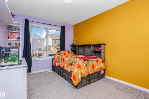 7280 Edgemont Way, Edmonton, AB - Indoor Photo Showing Bedroom