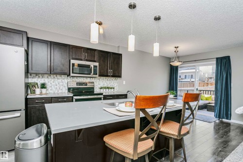 7280 Edgemont Way, Edmonton, AB - Indoor Photo Showing Kitchen With Stainless Steel Kitchen