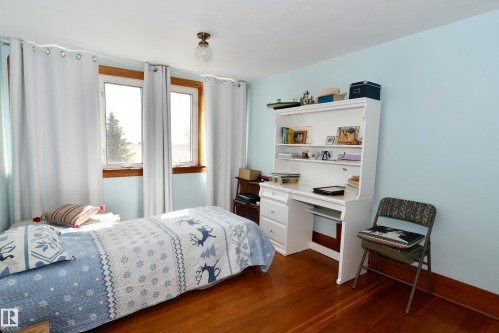 49074 Rge Rd 241, Rural Leduc County, AB - Indoor Photo Showing Bedroom