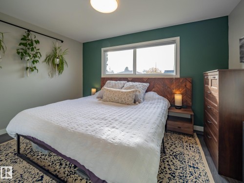 9319 Ottewell Road, Edmonton, AB - Indoor Photo Showing Bedroom