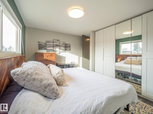 9319 Ottewell Road, Edmonton, AB - Indoor Photo Showing Bedroom