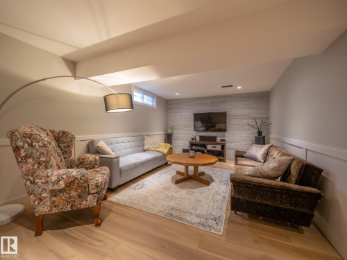 9319 Ottewell Road, Edmonton, AB - Indoor