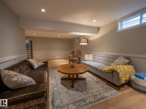 9319 Ottewell Road, Edmonton, AB - Indoor