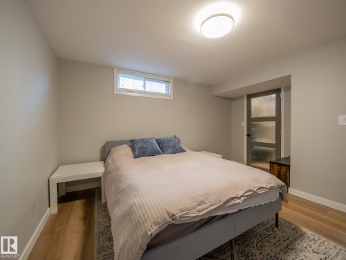 9319 Ottewell Road, Edmonton, AB - Indoor Photo Showing Bedroom