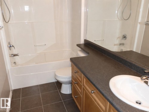 417 4403 23 Street, Edmonton, AB - Indoor Photo Showing Bathroom
