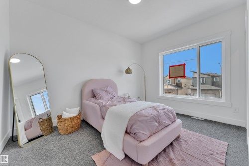 226 Linden Loop, Leduc, AB - Indoor Photo Showing Bedroom