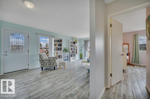 4002 42B Avenue, Leduc, AB - Indoor