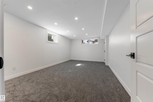 12033 54 Street, Edmonton, AB - Indoor Photo Showing Other Room