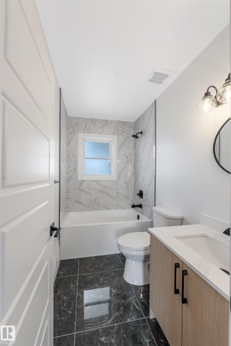 12033 54 Street, Edmonton, AB - Indoor Photo Showing Bathroom